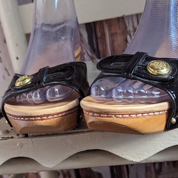 Coach wood slides - Picture 2 of 15